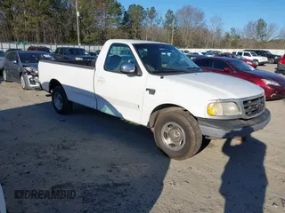 2001 Ford F-150 XL z VIN 1FTRF17W81NA20197, wystawiony jako IAAI lot #41650417 z przebiegiem 402 114 mil mil oraz . Historia ofert i sprzedaży dostępna na DreamBid. Obrazek 1.