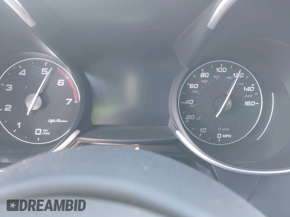 2019 Alfa Romeo Giulia z VIN ZARFAMAN5K7622490, wystawiony jako IAAI lot #41403496 z przebiegiem Nie podano mil oraz . Historia ofert i sprzedaży dostępna na DreamBid. Obrazek 7.
