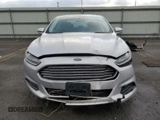 2013 Ford Fusion SE with VIN 3FA6P0H7XDR101615, listed as a Copart auction lot 51188655 with 120,000 mi miles and Clean Title. Bid and sale history available at DreamBid. Image 5.