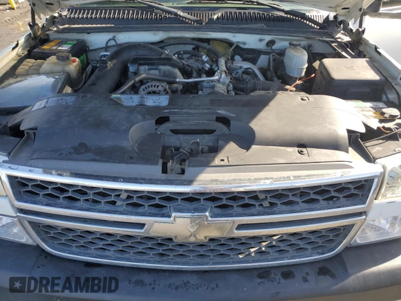 2005 Chevrolet Silverado 3500 SRW LT with VIN 1GCHK33245F953519, listed as a Copart auction lot 46618865 with 221,907 mi miles and Salvage Title. Bid and sale history available at carsss.com. Image 11.