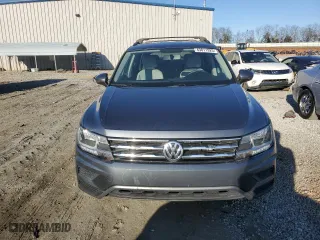 2019 Volkswagen Tiguan S with VIN 3VV0B7AX0KM041552, listed as a Copart auction lot 43811925 with 67,980 mi miles and Salvage Title. Bid and sale history available at carsss.com. Image 5.
