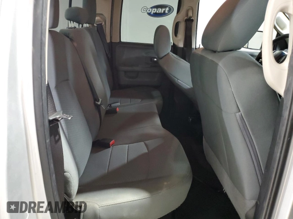 2018 Ram 1500 SLT z VIN 1C6RR6GG8JS126834, wystawiony jako Copart lot #46529825 z przebiegiem 190 240 mil mil oraz Czysty tytuł • Clean title. Historia ofert i sprzedaży dostępna na DreamBid. Obrazek 10.