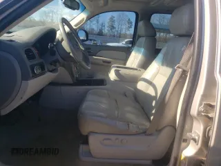 2009 GMC Yukon XL SLT w/4SB with VIN 1GKFC36J69R249726, listed as a Copart auction lot 88435855 with 319,979 mi miles and Salvage Title. Bid and sale history available at carsss.com. Image 7.