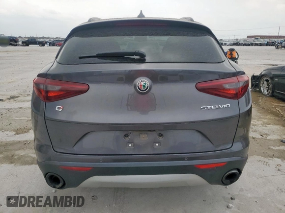 2018 Alfa Romeo Stelvio Sport z VIN ZASFAKPN4J7B72214, wystawiony jako Copart lot #56474125 z przebiegiem 135 689 mil mil oraz Szkoda całkowita • Salvage title. Historia ofert i sprzedaży dostępna na DreamBid. Obrazek 6.