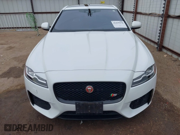 2016 Jaguar XF S with VIN SAJBG4BV6GCY06777, listed as a IAAI auction lot 41439170 with 63,313 mi miles. Bid and sale history available at carsss.com. Image 12.