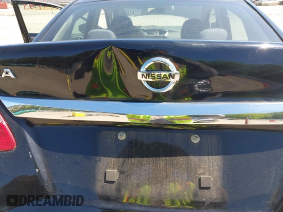 2018 Nissan Sentra S with VIN 3N1AB7AP5JY260598, listed as a IAAI auction lot 42033362 with 69,222 mi miles and . Bid and sale history available at DreamBid. Image 13.