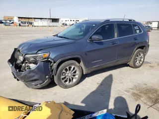 2020 Jeep Cherokee Latitude Plus with VIN 1C4PJLLB8LD556256, listed as a Copart auction lot 45321825 with 113,805 mi miles and Salvage Title. Bid and sale history available at carsss.com. Image 1.