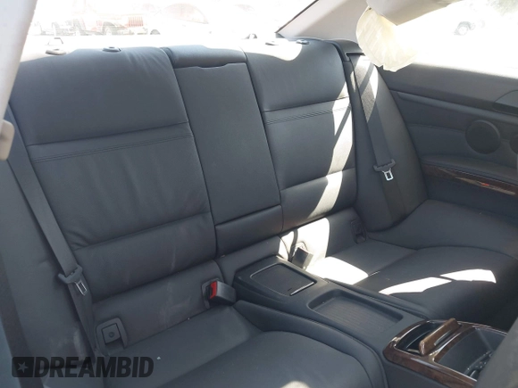 2008 BMW 3 Series 328i с VIN WBAWV135X8P120512, выставлен на аукционе IAAI как лот 42239103 с пробегом 45 613 миль миль и . История ставок и продаж доступна на DreamBid. Изображение 8.