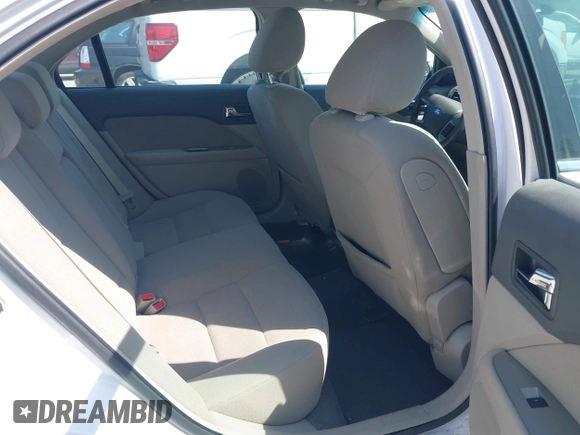 2010 Ford Fusion Hybrid with VIN 3FADP0L38AR395166, listed as a IAAI auction lot 42814717 with 43,099 mi miles and . Bid and sale history available at DreamBid. Image 8.