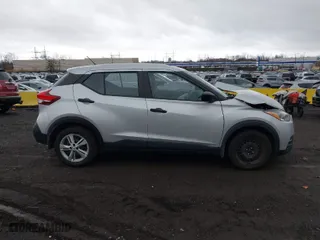 2019 Nissan Kicks S with VIN 3N1CP5CU9KL515401, listed as a IAAI auction lot 41010268 with 69,795 mi miles. Bid and sale history available at carsss.com. Image 14.
