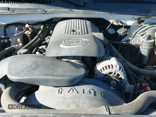 2004 Chevrolet Silverado 1500 LS with VIN 1GCEC19V94Z304298, listed as a IAAI auction lot 41480728 with 256,748 mi miles and . Bid and sale history available at DreamBid. Image 12.