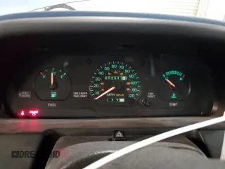 1994 Ford Escort z VIN 1FARP14J9RW318226, wystawiony jako Copart lot #60507135 z przebiegiem 69 041 mil mil oraz Szkoda całkowita • Salvage title. Historia ofert i sprzedaży dostępna na DreamBid. Obrazek 9.