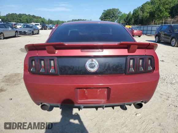 2007 Ford Mustang GT Deluxe z VIN 1ZVFT82HX75243716, wystawiony jako Copart lot #60724335 z przebiegiem 83 323 mil mil oraz Szkoda całkowita • Salvage title. Historia ofert i sprzedaży dostępna na DreamBid. Obrazek 6.