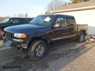 2004 GMC Sierra 1500 Crew Cab SLE with VIN 2GTEK13T041435042, listed as a IAAI auction lot 41777775 with NaN miles. Bid and sale history available at carsss.com. Image 18.