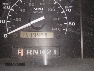 1993 Ford F-150 z VIN 1FTEX14NXPKA08103, wystawiony jako IAAI lot #41861872 z przebiegiem 153 947 mil mil oraz . Historia ofert i sprzedaży dostępna na DreamBid. Obrazek 7.