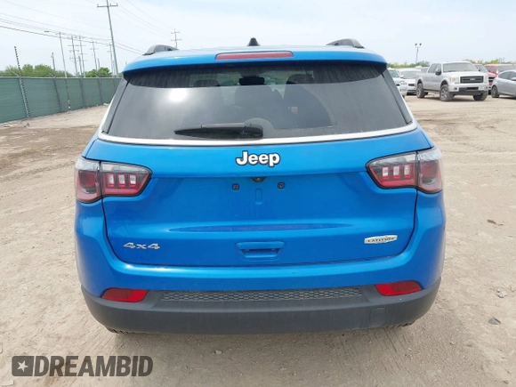 2022 Jeep Compass Latitude with VIN 3C4NJDBB3NT231817, listed as a IAAI auction lot 42070320 with 44,804 mi miles and . Bid and sale history available at DreamBid. Image 16.