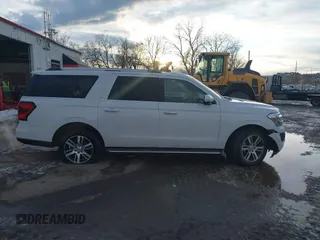 2023 Ford Expedition Max Limited с VIN 1FMJK1K83PEA50648, выставлен на аукционе IAAI как лот 41396774 с пробегом 50 737 миль миль и . История ставок и продаж доступна на DreamBid. Изображение 13.