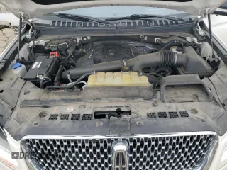 2019 Lincoln Navigator Reserve with VIN 5LMJJ2LT1KEL25094, listed as a Copart auction lot 58539865 with 63,167 mi miles and Salvage title. Bid and sale history available at DreamBid. Image 12.