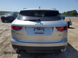 2017 Jaguar F-Pace 20d R-Sport with VIN SADCL2BN3HA098895, listed as a Copart auction lot 52218935 with 122,041 mi miles and Clean Title. Bid and sale history available at DreamBid. Image 6.