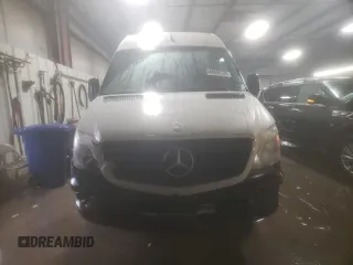 2014 Mercedes-Benz Sprinter Cargo EXT with VIN WD3PE8DC5E5838869, listed as a Copart auction lot 44846725 with 339,493 mi miles and Salvage Title. Bid and sale history available at carsss.com. Image 5.