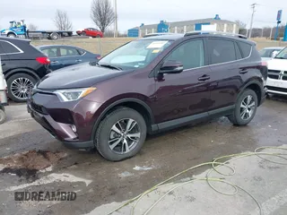 2018 Toyota RAV4 XLE with VIN 2T3RFREV6JW857693, listed as a IAAI auction lot 41541902 with 62,415 mi miles. Bid and sale history available at carsss.com. Image 2.