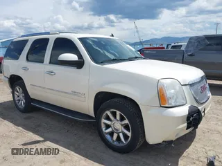 2009 GMC Yukon Denali z VIN 1GKFK03299R204133, wystawiony jako IAAI lot #39404403 z przebiegiem 204 328 mil mil oraz . Historia ofert i sprzedaży dostępna na DreamBid. Obrazek 1.