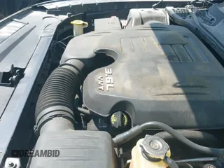 2019 Dodge Challenger SXT z VIN 2C3CDZAG9KH531752, wystawiony jako IAAI lot #42800857 z przebiegiem 140 000 mil mil oraz . Historia ofert i sprzedaży dostępna na DreamBid. Obrazek 19.