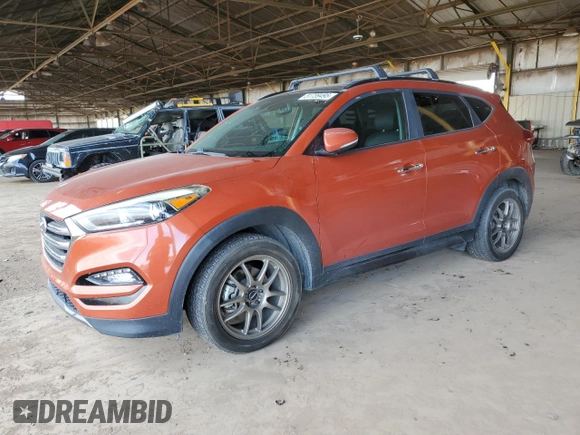 2016 Hyundai Tucson Limited z VIN KM8J33A25GU180703, wystawiony jako Copart lot #51739495 z przebiegiem 104 221 mil mil oraz Czysty tytuł • Clean title. Historia ofert i sprzedaży dostępna na DreamBid. Obrazek 1.