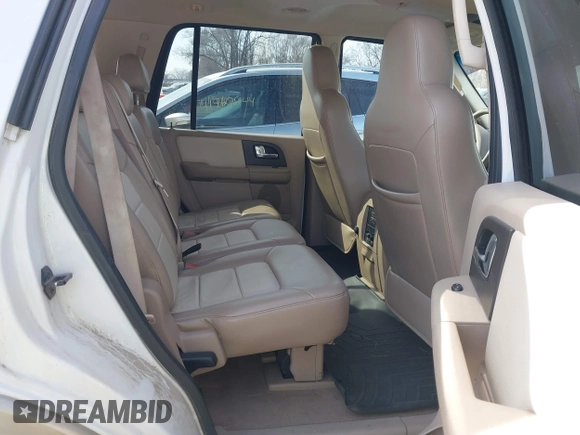 2006 Ford Expedition Eddie Bauer z VIN 1FMPU18566LA95837, wystawiony jako IAAI lot #41739584 z przebiegiem 248 823 mil mil oraz . Historia ofert i sprzedaży dostępna na DreamBid. Obrazek 8.
