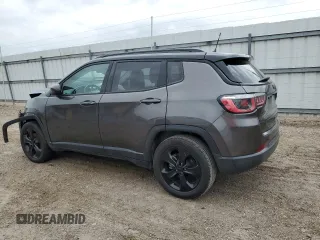 2018 Jeep Compass Latitude z VIN 3C4NJCBB7JT407630, wystawiony jako Copart lot #54610415 z przebiegiem 68 676 mil mil oraz Szkoda całkowita • Salvage title. Historia ofert i sprzedaży dostępna na DreamBid. Obrazek 2.