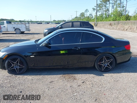 2013 BMW 3 Series 328i xDrive with VIN WBAKF5C51DJ297708, listed as a IAAI auction lot 41736962 with 113,064 mi miles. Bid and sale history available at carsss.com. Image 13.