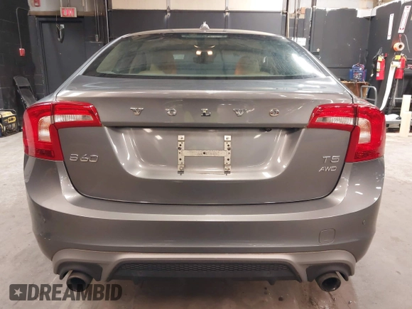 2018 Volvo S60 Dynamic with VIN YV140MTL8J2461042, listed as a IAAI auction lot 42093883 with 24,374 mi miles. Bid and sale history available at carsss.com. Image 16.
