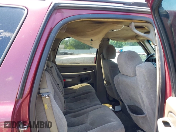 2004 Chevrolet Tahoe LT z VIN 1GNEC13Z44J281353, wystawiony jako IAAI lot #42317558 z przebiegiem 373 908 mil mil oraz . Historia ofert i sprzedaży dostępna na DreamBid. Obrazek 8.