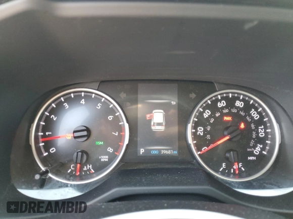 2022 Toyota RAV4 XLE with VIN 2T3W1RFV8NC210283, listed as a Copart auction lot 58776455 with 39,681 mi miles and Salvage title. Bid and sale history available at DreamBid. Image 9.