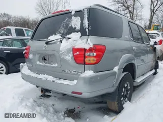 2004 Toyota Sequoia SR5 with VIN 5TDBT44A44S215586, listed as a IAAI auction lot 41246080 with 155,528 mi miles. Bid and sale history available at carsss.com. Image 4.