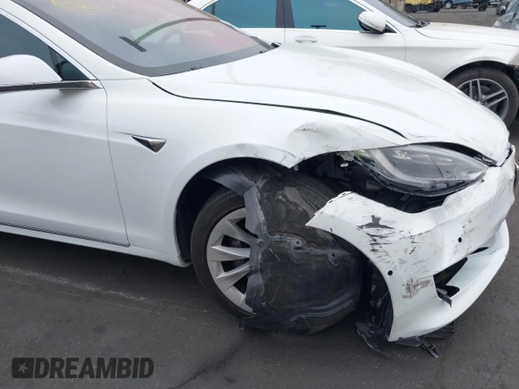 2017 Tesla Model S 60 with VIN 5YJSA1E19HF189578, listed as a IAAI auction lot 42374977 with 40,844 mi miles and . Bid and sale history available at DreamBid. Image 6.