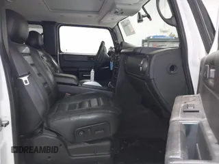 2006 Hummer H2 with VIN 5GRGN23U06H121985, listed as a IAAI auction lot 41336620 with 171,647 mi miles. Bid and sale history available at carsss.com. Image 5.