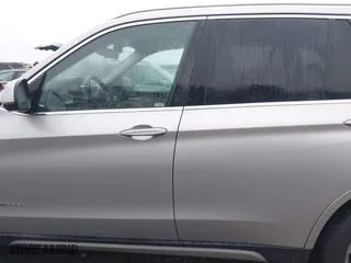 2015 BMW X5 xDrive35d with VIN 5UXKS4C51F0N06221, listed as a IAAI auction lot 41568976 with 162,442 mi miles. Bid and sale history available at carsss.com. Image 15.