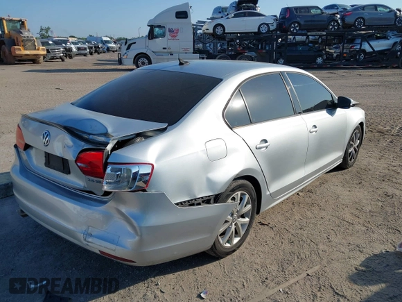 2012 Volkswagen Jetta SE with VIN 3VWDP7AJ3CM309327, listed as a IAAI auction lot 42053827 with 139,802 mi miles and . Bid and sale history available at DreamBid. Image 4.