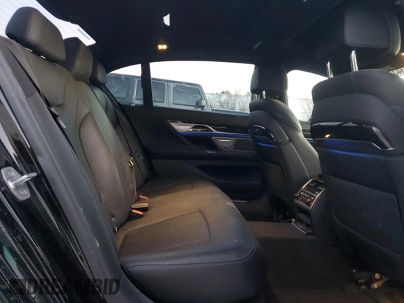 2018 BMW 7 Series 740e xDrive iPerformance with VIN WBA7J2C59JG938180, listed as a Copart auction lot 85343184 with 35,860 mi miles and Salvage Title. Bid and sale history available at carsss.com. Image 10.