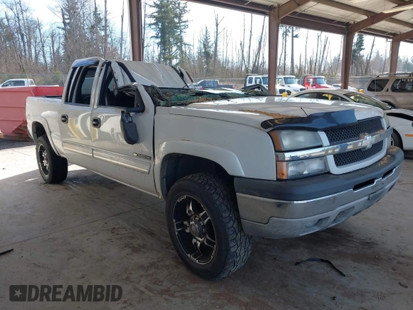 2005 Chevrolet Silverado 1500HD LT z VIN 1GCGK13U25F921945, wystawiony jako IAAI lot #41688949 z przebiegiem 250 734 mil mil oraz . Historia ofert i sprzedaży dostępna na DreamBid. Obrazek 1.