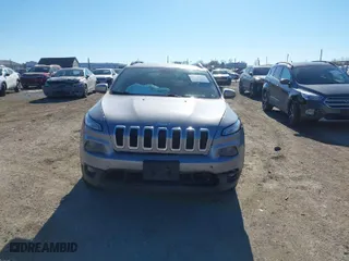 2017 Jeep Cherokee Latitude with VIN 1C4PJMCB8HW588559, listed as a IAAI auction lot 41440272 with 93,474 mi miles. Bid and sale history available at carsss.com. Image 12.