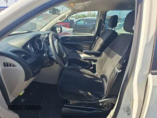 2012 Dodge Grand Caravan SE with VIN 2C4RDGBG7CR405202, listed as a IAAI auction lot 42185592 with 43,180 mi miles and . Bid and sale history available at DreamBid. Image 1.