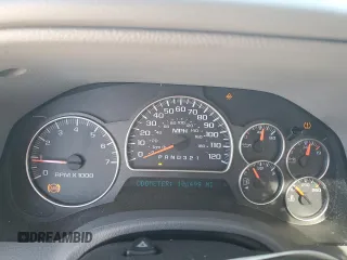 2007 GMC Envoy SLE with VIN 1GKDS13S472107120, listed as a Copart auction lot 42393475 with 106,499 mi miles and Salvage Title. Bid and sale history available at carsss.com. Image 9.