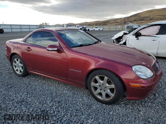 2002 Mercedes-Benz SLK-Class 2.3L Kompressor with VIN WDBKK49F62F246292, listed as a Copart auction lot 80231094 with 133,406 mi miles and Salvage Title. Bid and sale history available at carsss.com. Image 4.