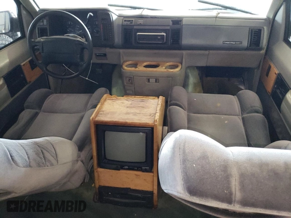 1995 Chevrolet Astro Cargo z VIN 1GBDM19W6SB155022, wystawiony jako Copart lot #59150675 z przebiegiem 135 647 mil mil oraz Szkoda całkowita • Salvage title. Historia ofert i sprzedaży dostępna na DreamBid. Obrazek 8.