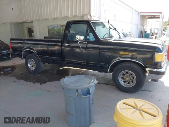 1990 Ford F-150 with VIN 1FTDF15N1LNA45594, listed as a IAAI auction lot 42786932 with 1,439 mi miles and . Bid and sale history available at DreamBid. Image 1.