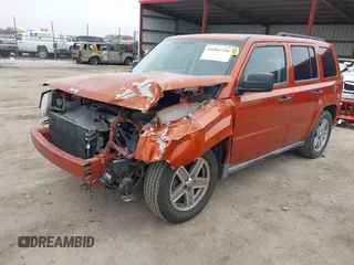 2008 Jeep Patriot Sport z VIN 1J8FT28W58D547879, wystawiony jako IAAI lot #41964758 z przebiegiem 97 941 mil mil oraz . Historia ofert i sprzedaży dostępna na DreamBid. Obrazek 2.