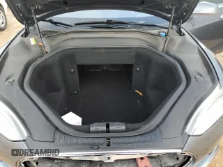 2013 Tesla Model S с VIN 5YJSA1CG6DFP21533, выставлен на аукционе Copart как лот 60850815 с пробегом 24 220 миль миль и На запчасти • Non repairable. История ставок и продаж доступна на DreamBid. Изображение 11.