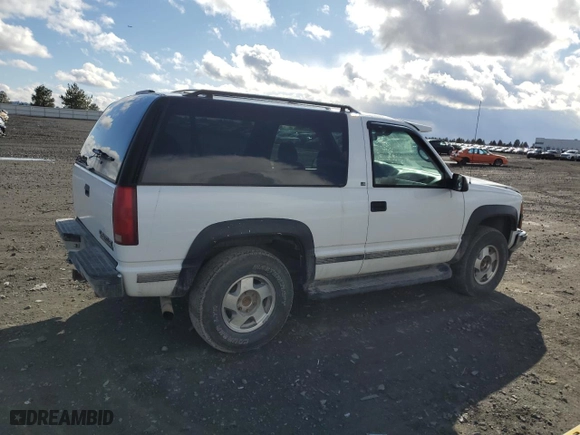 1996 Chevrolet Tahoe with VIN 3GNEK18RXTG149158, listed as a Copart auction lot 48880075 with 157,839 mi miles and Salvage Title. Bid and sale history available at carsss.com. Image 3.